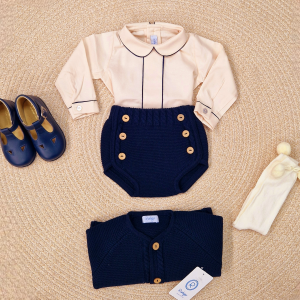 Rahigo
Completo neonato tre pezzi in pura lana art.24281