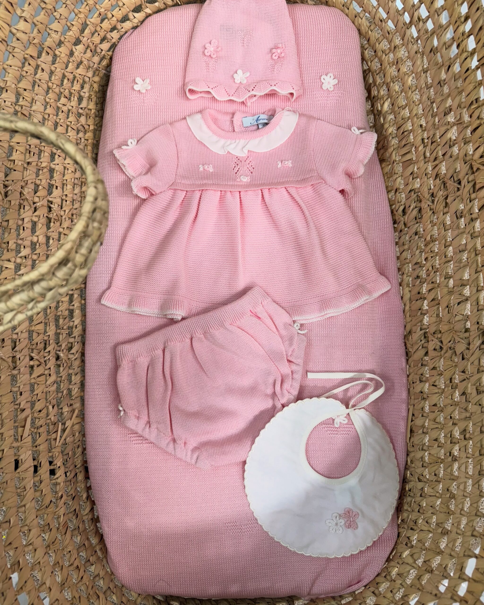 Aurora
Completo uscita clinica neonata 100% filo di cotone