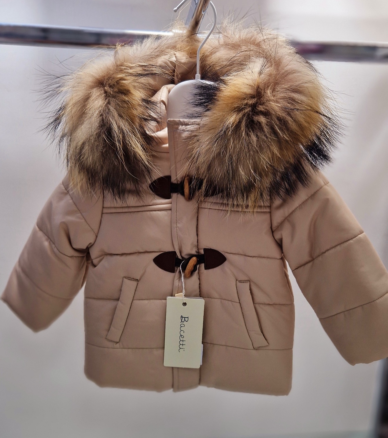 Bacetti Giubbotto bambino con cappuccio in pelliccia art. MO258AB2