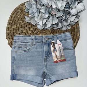 𝑳𝒆𝒗𝒊’𝒔
𝑺𝒉𝒐𝒓𝒕 𝒃𝒂𝒎𝒃𝒊𝒏𝒂 𝒂𝒓𝒕.272-𝑳9𝑻