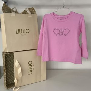 𝓛𝓲𝓾•𝓙𝓸
Maglia manica lunga bambina art.KA5024 Fucsia con logo in strass