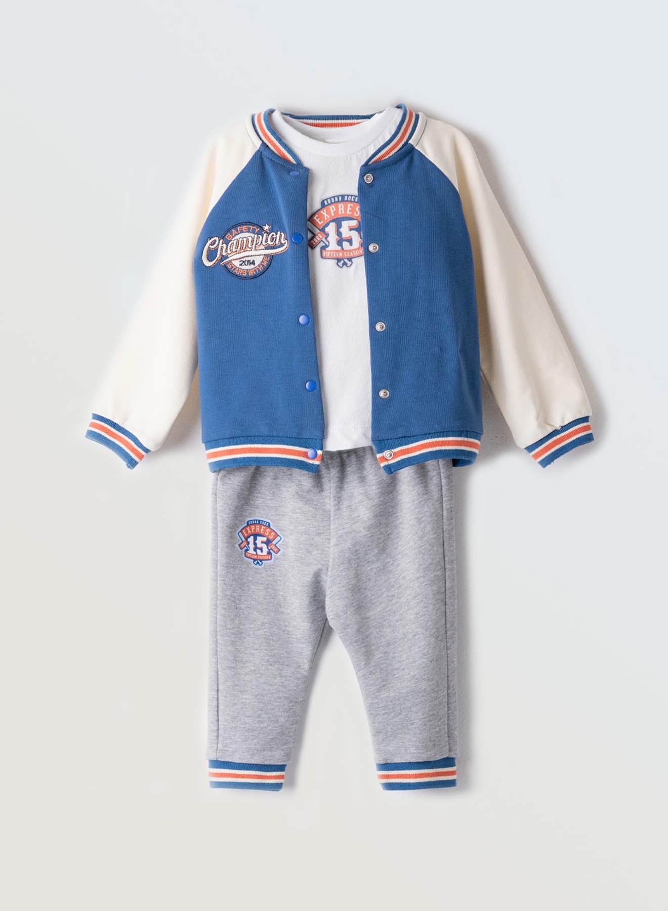 #Hashtag
Completo neonato tre pezzi con giubbotto art.254609