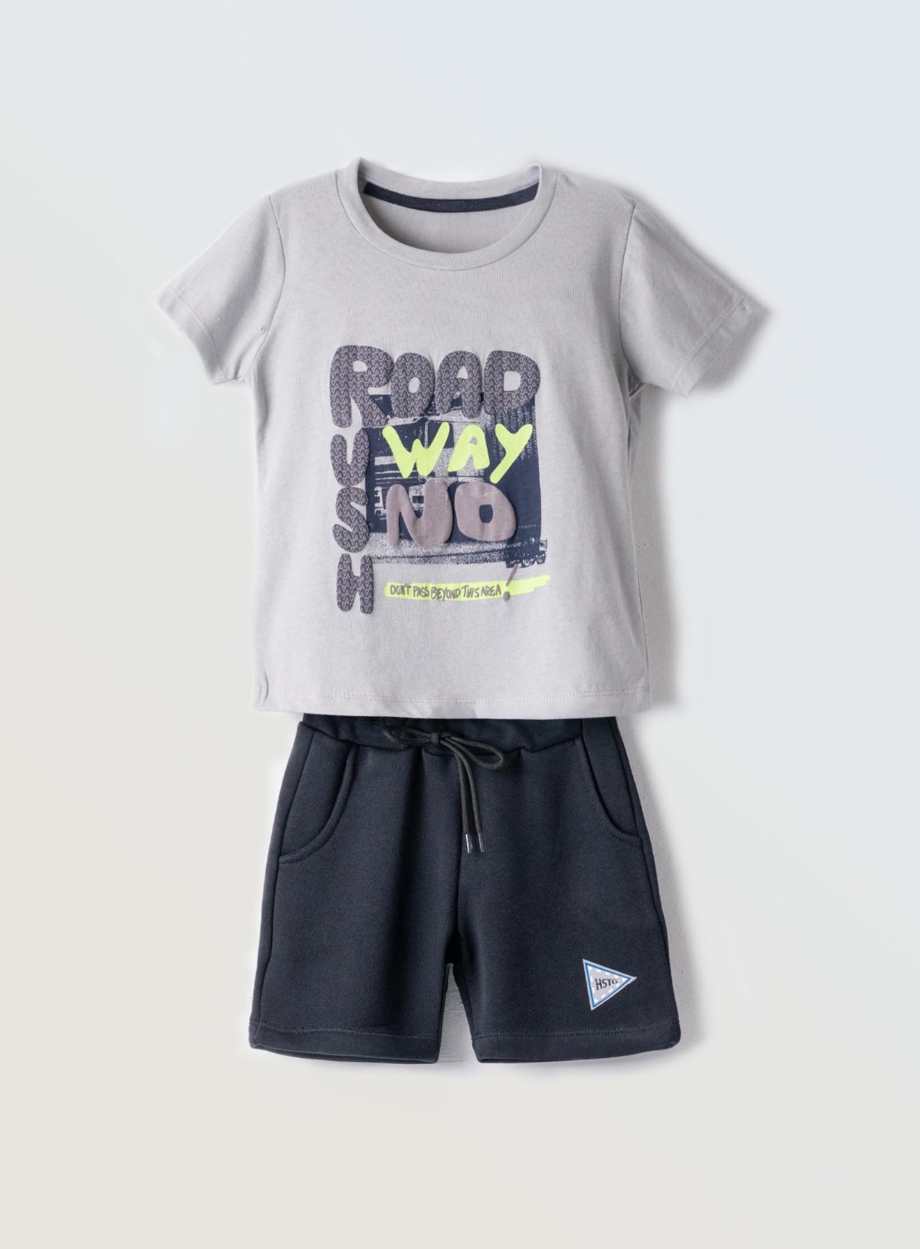 #Hashtag
Completo sportivo bambino art.254826